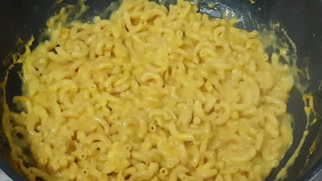 레디와이즈 치지 마카로니 조리 후 모습